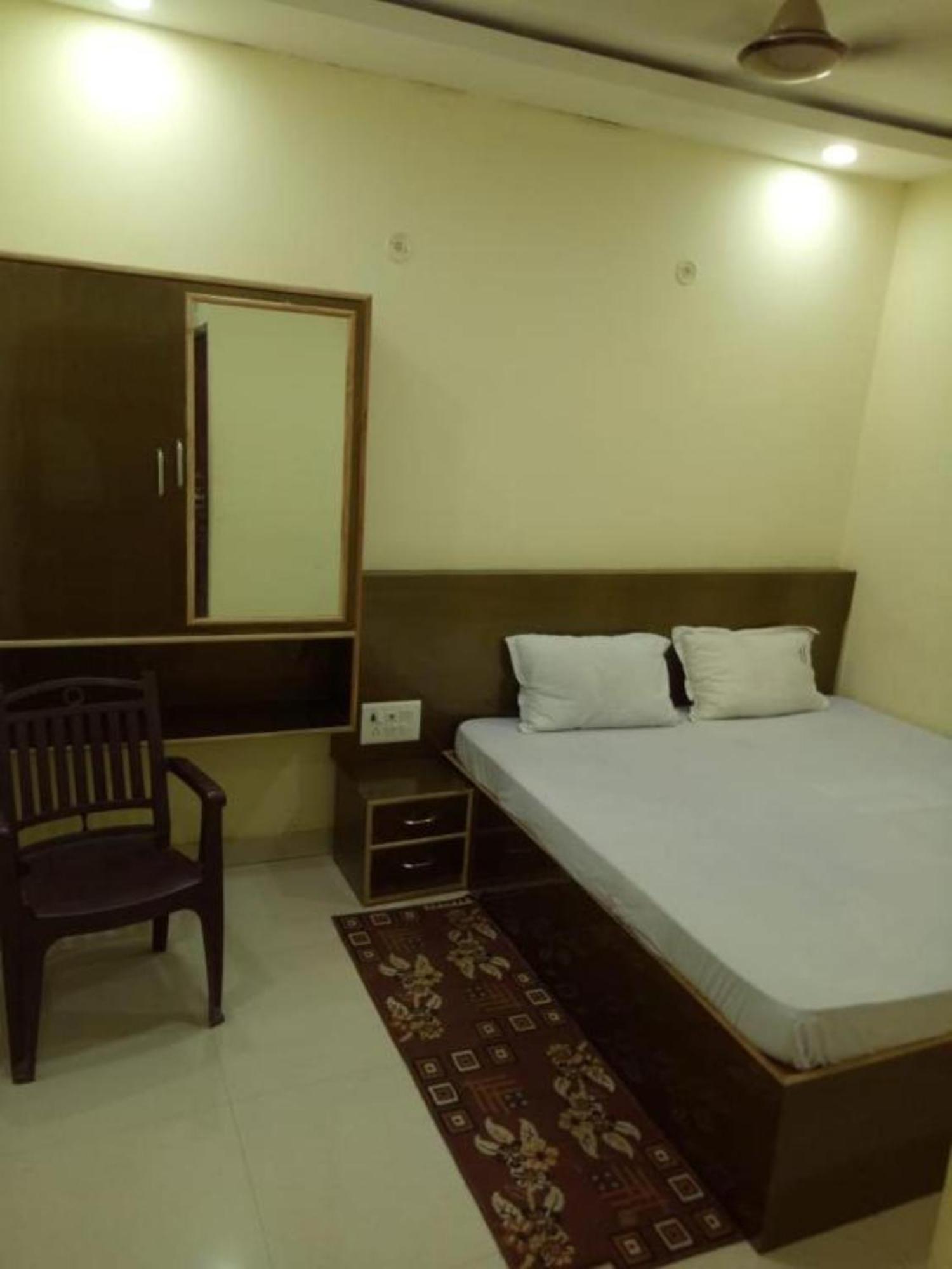 Swastik - Perfect Location And Comfortable Varanasi