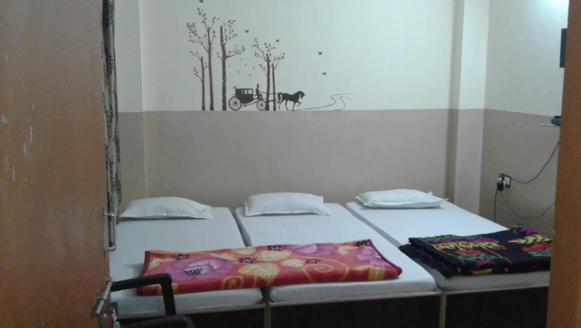 Swastik - Perfect Location And Comfortable 3*